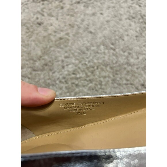 Talbots SUTTON BUCKLE LEATHER FLATS - METALLIC Women's 7.5 - Picture 6 of 6